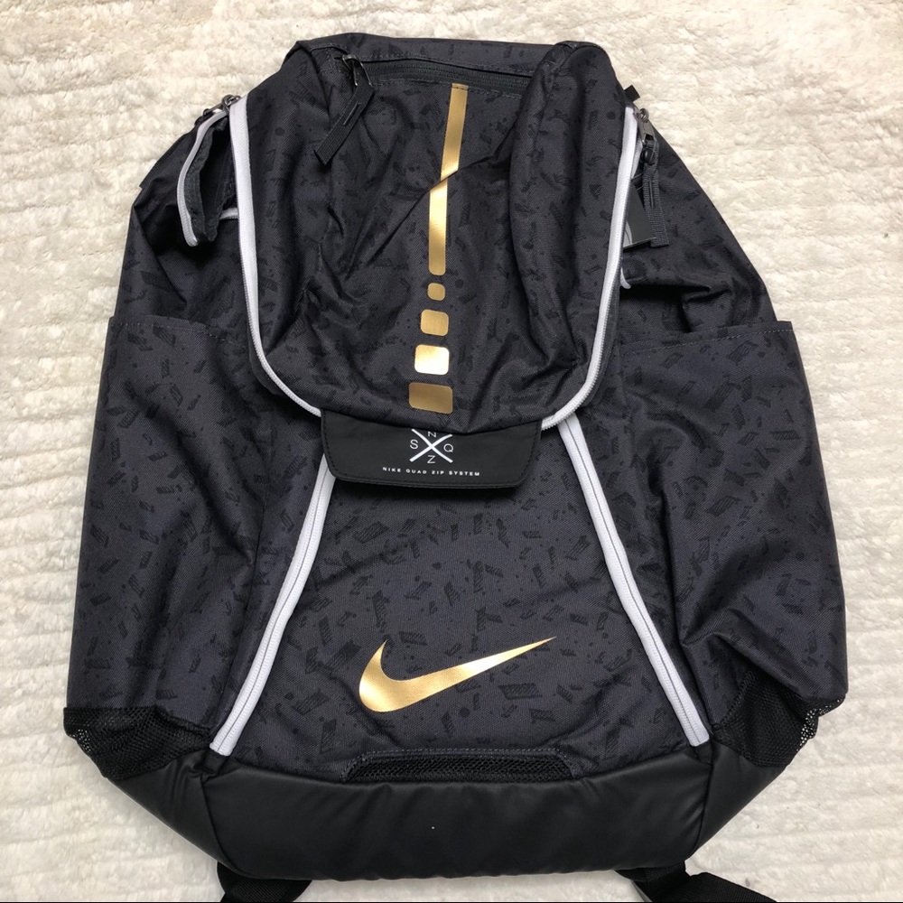NWT🏀 NIKE ELITE HOOPS BACKPACK 🎒 LOTS OF STORAGE - Picture 1 of 8